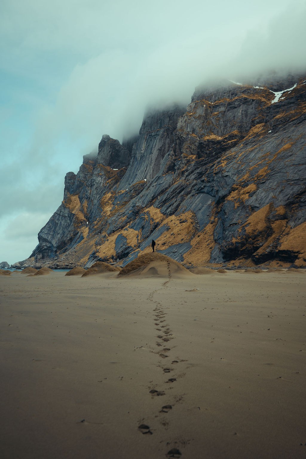 Footprints on a beach